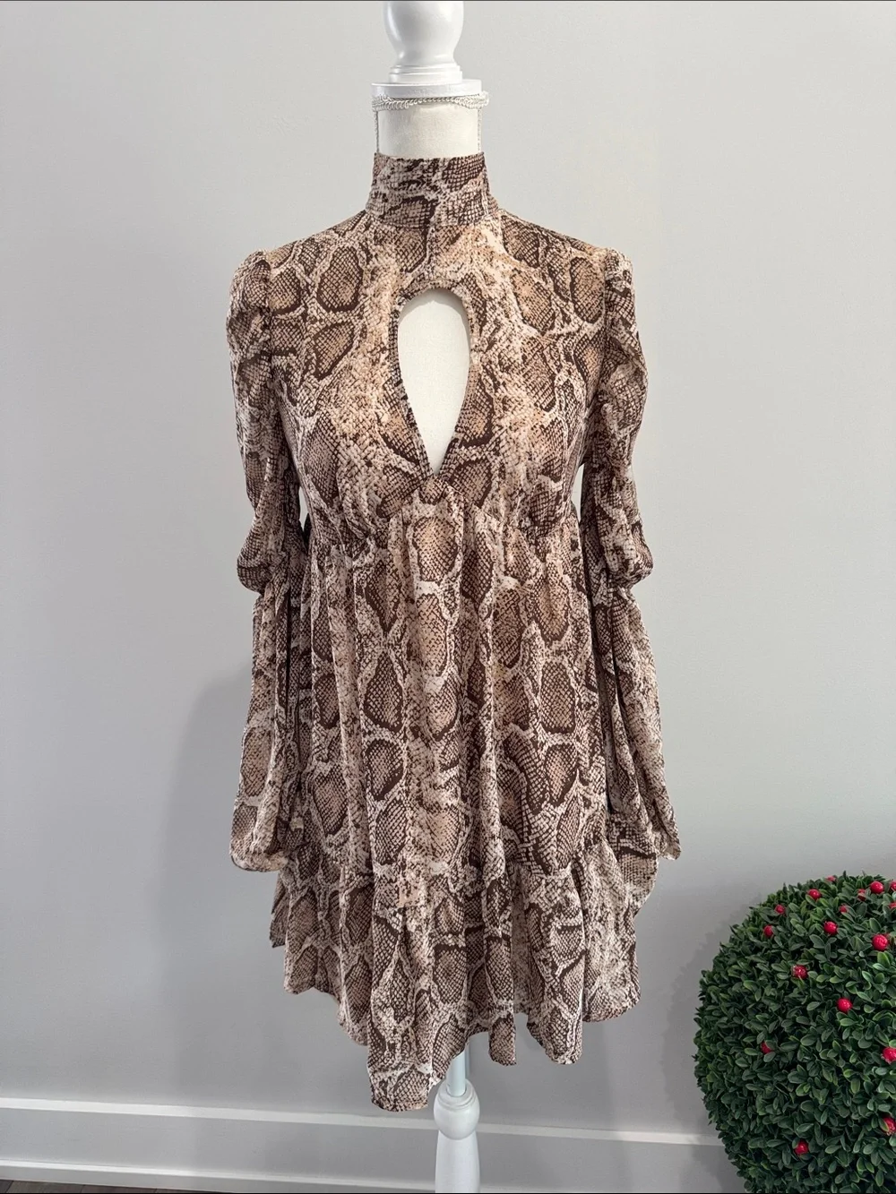 NWT Nasty Gal Snake Print Mini Dress in Brown Sz 4 - Picture 2 of 10
